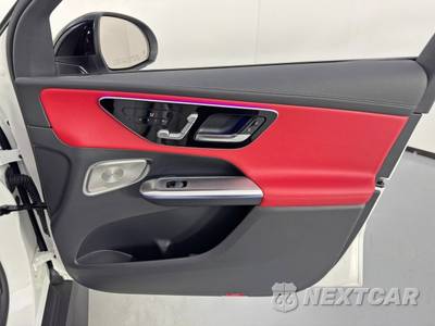 2025 Mercedes-Benz GLC 300 - zdjęcie 47 z 48 - miniatura