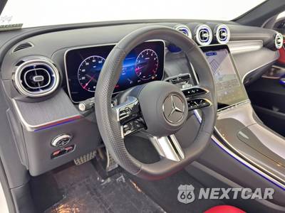 2025 Mercedes-Benz GLC 300 - zdjęcie 12 z 48 - miniatura