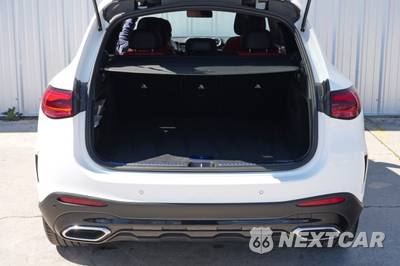 2025 Mercedes-Benz GLC 300 - zdjęcie 8 z 48 - miniatura