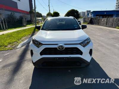 2021 Toyota RAV4 LE - zdjęcie 10 z 21 - miniatura