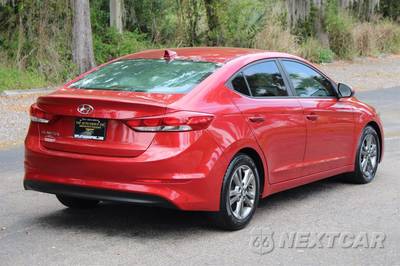 2017 Hyundai Elantra SE Sedan - zdjęcie 6 z 48 - miniatura