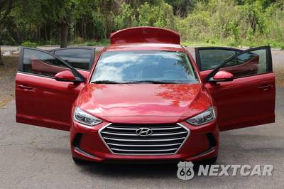 2017 Hyundai Elantra SE Sedan - zdjęcie 18 z 48 - miniatura