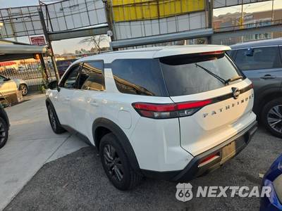 2023 Nissan Pathfinder S - zdjęcie 6 z 28 - miniatura