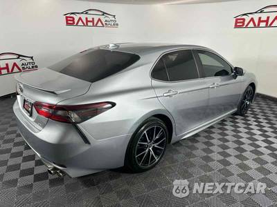 2021 Toyota Camry SE - zdjęcie 8 z 40 - miniatura