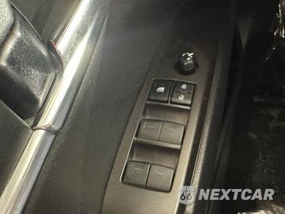 2021 Toyota Camry SE - zdjęcie 39 z 40 - miniatura