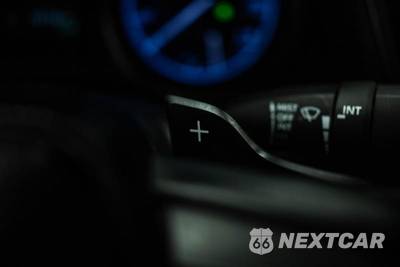 2023 Toyota Camry SE - zdjęcie 19 z 30 - miniatura