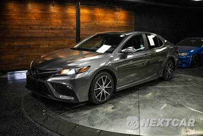 2023 Toyota Camry SE - zdjęcie 2 z 30 - miniatura