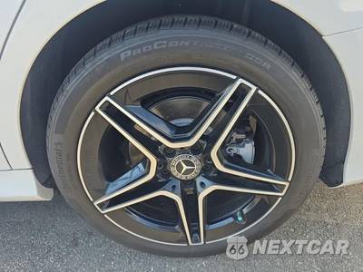 2019 Mercedes-Benz C 300 4MATIC Sedan - zdjęcie 11 z 26 - miniatura