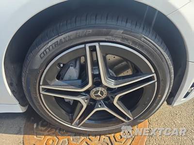 2019 Mercedes-Benz C 300 4MATIC Sedan - zdjęcie 9 z 26 - miniatura