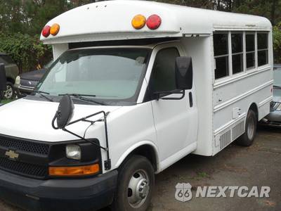 2013 Chevrolet Express 3500 Cutaway 1WT DRW - zdjęcie 14 z 35 - miniatura
