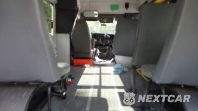 2013 Chevrolet Express 3500 Cutaway 1WT DRW - zdjęcie 5 z 35 - miniatura
