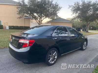2014 Toyota Camry LE - zdjęcie 8 z 16 - miniatura