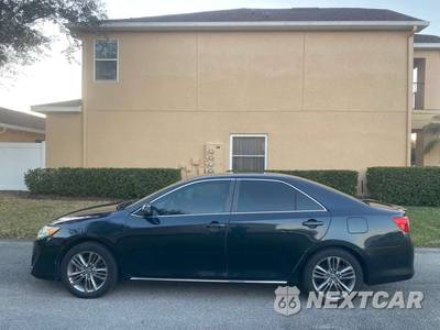2014 Toyota Camry LE - zdjęcie 3 z 16 - miniatura
