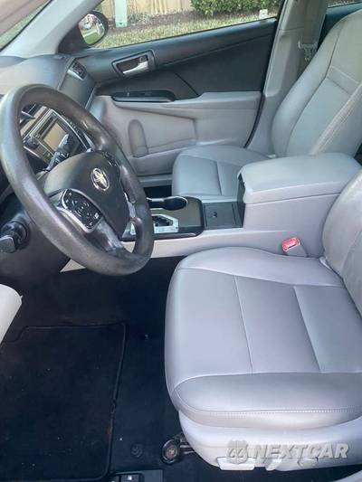 2014 Toyota Camry LE - zdjęcie 12 z 16 - miniatura