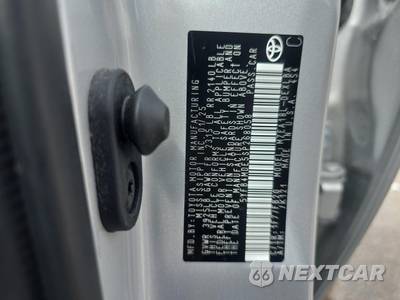 2025 Toyota Corolla LE Sedan - zdjęcie 17 z 31 - miniatura