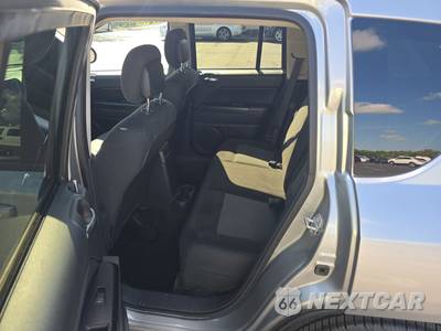 2016 Jeep Compass Sport - zdjęcie 13 z 18 - miniatura
