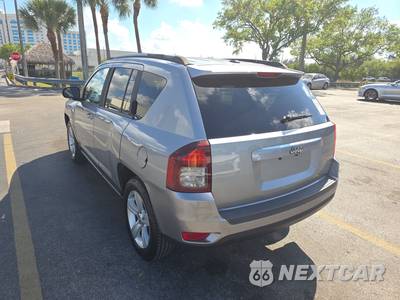 2016 Jeep Compass Sport - zdjęcie 6 z 18 - miniatura