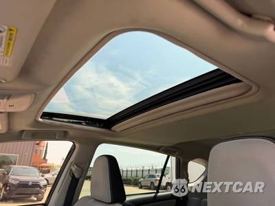 2017 Toyota RAV4 XLE - zdjęcie 10 z 26 - miniatura