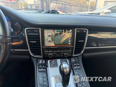 2014 Porsche Panamera 4 - zdjęcie 22 z 35 - miniatura