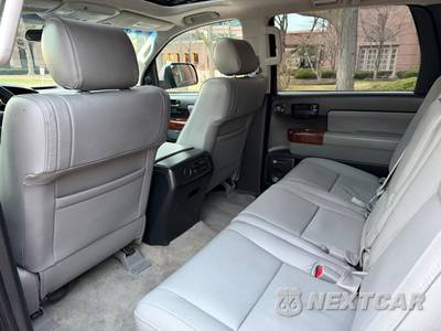 2008 Toyota Sequoia SR5 - zdjęcie 21 z 105 - miniatura