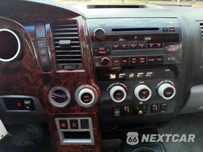 2008 Toyota Sequoia SR5 - zdjęcie 38 z 105 - miniatura