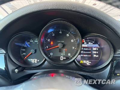 2018 Porsche Macan - zdjęcie 18 z 28 - miniatura