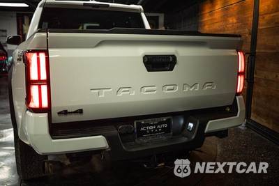 2025 Toyota Tacoma TRD Off-Road Crew Cab Medium Bed - zdjęcie 6 z 25 - miniatura