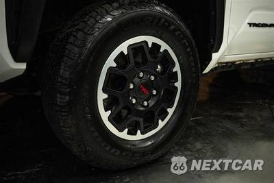 2025 Toyota Tacoma TRD Off-Road Crew Cab Medium Bed - zdjęcie 3 z 25 - miniatura