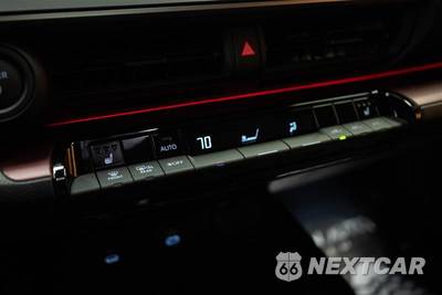 2026 Toyota Prius Plug-In Hybrid XSE - zdjęcie 21 z 33 - miniatura