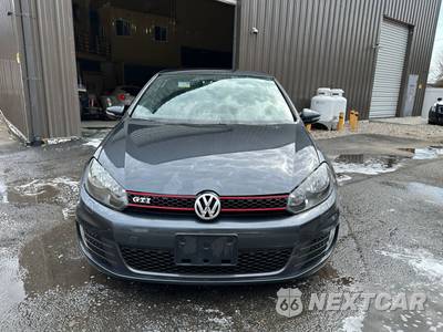 2013 Volkswagen GTI Wolfsburg Edition - zdjęcie 2 z 23 - miniatura