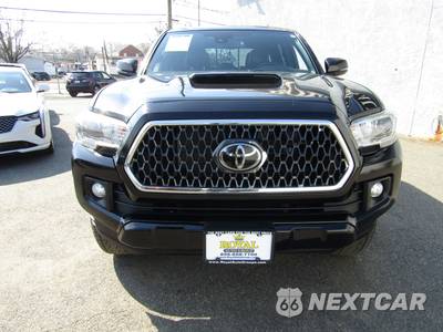 2018 Toyota Tacoma TRD Sport Crew Cab Medium Bed - zdjęcie 9 z 43 - miniatura