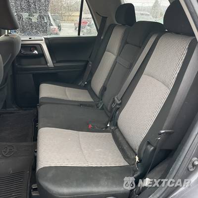 2021 Toyota 4Runner SR5 - zdjęcie 10 z 18 - miniatura