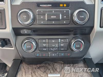 2018 Ford Super Duty F-250 Lariat Crew Cab Medium Bed - zdjęcie 16 z 43 - miniatura