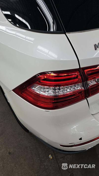 2014 Mercedes-Benz ML 350 - zdjęcie 34 z 44 - miniatura