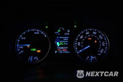 2021 Toyota RAV4 Hybrid XLE - zdjęcie 17 z 28 - miniatura