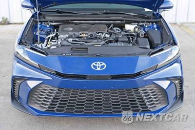 2025 Toyota Camry SE - zdjęcie 6 z 49 - miniatura