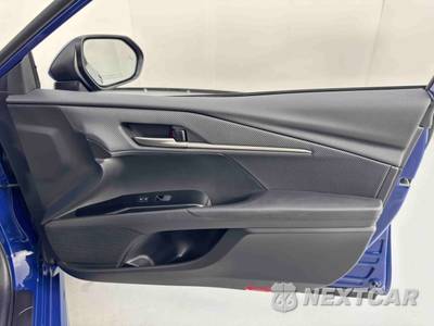 2025 Toyota Camry SE - zdjęcie 42 z 49 - miniatura