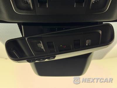 2025 Toyota Camry SE - zdjęcie 31 z 49 - miniatura