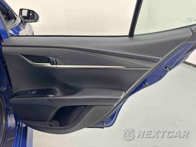 2025 Toyota Camry SE - zdjęcie 43 z 49 - miniatura