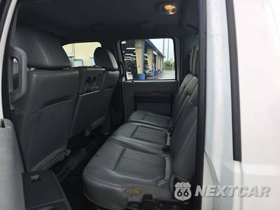 2016 Ford Super Duty F-350 Cab Chassis XL Crew Cab DRW - zdjęcie 13 z 30 - miniatura