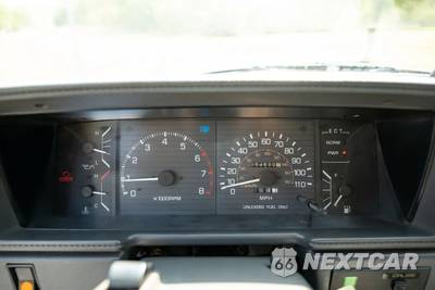 1986 Toyota 4Runner - zdjęcie 33 z 43 - miniatura