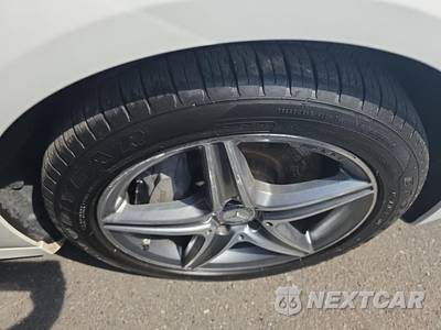 2017 Mercedes-Benz E 300 Sport 4MATIC Sedan - zdjęcie 20 z 45 - miniatura