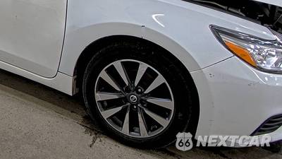 2017 Nissan Altima 2.5 S - zdjęcie 8 z 10 - miniatura