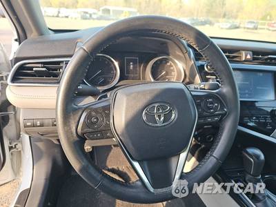 2018 Toyota Camry SE - zdjęcie 10 z 17 - miniatura