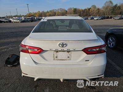 2018 Toyota Camry SE - zdjęcie 6 z 17 - miniatura