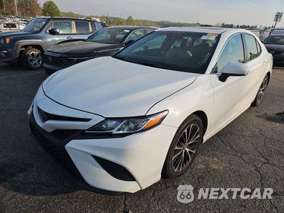 2018 Toyota Camry SE - zdjęcie 2 z 17 - miniatura