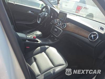 2015 Mercedes-Benz GLA 250 - zdjęcie 8 z 22 - miniatura