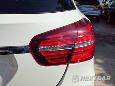 2018 Mercedes-Benz GLA 250 - zdjęcie 18 z 50 - miniatura