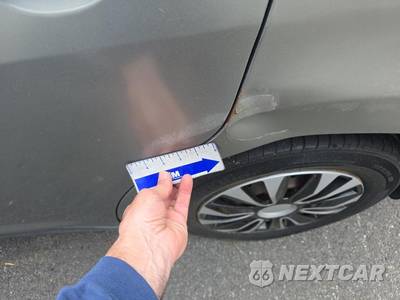 2009 Nissan Versa 1.8 S Hatchback - zdjęcie 31 z 35 - miniatura
