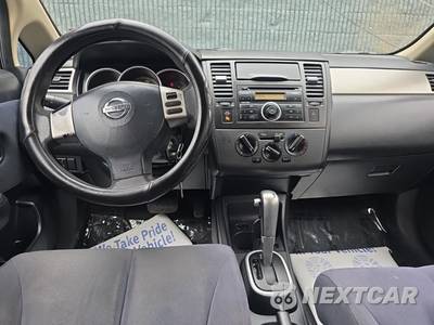2009 Nissan Versa 1.8 S Hatchback - zdjęcie 14 z 35 - miniatura